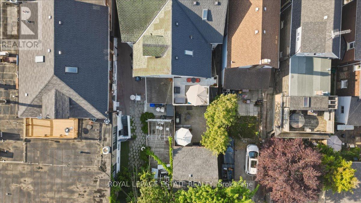 1398 Queen Street E, Toronto, Ontario  M4L 1C9 - Photo 18 - E13751872