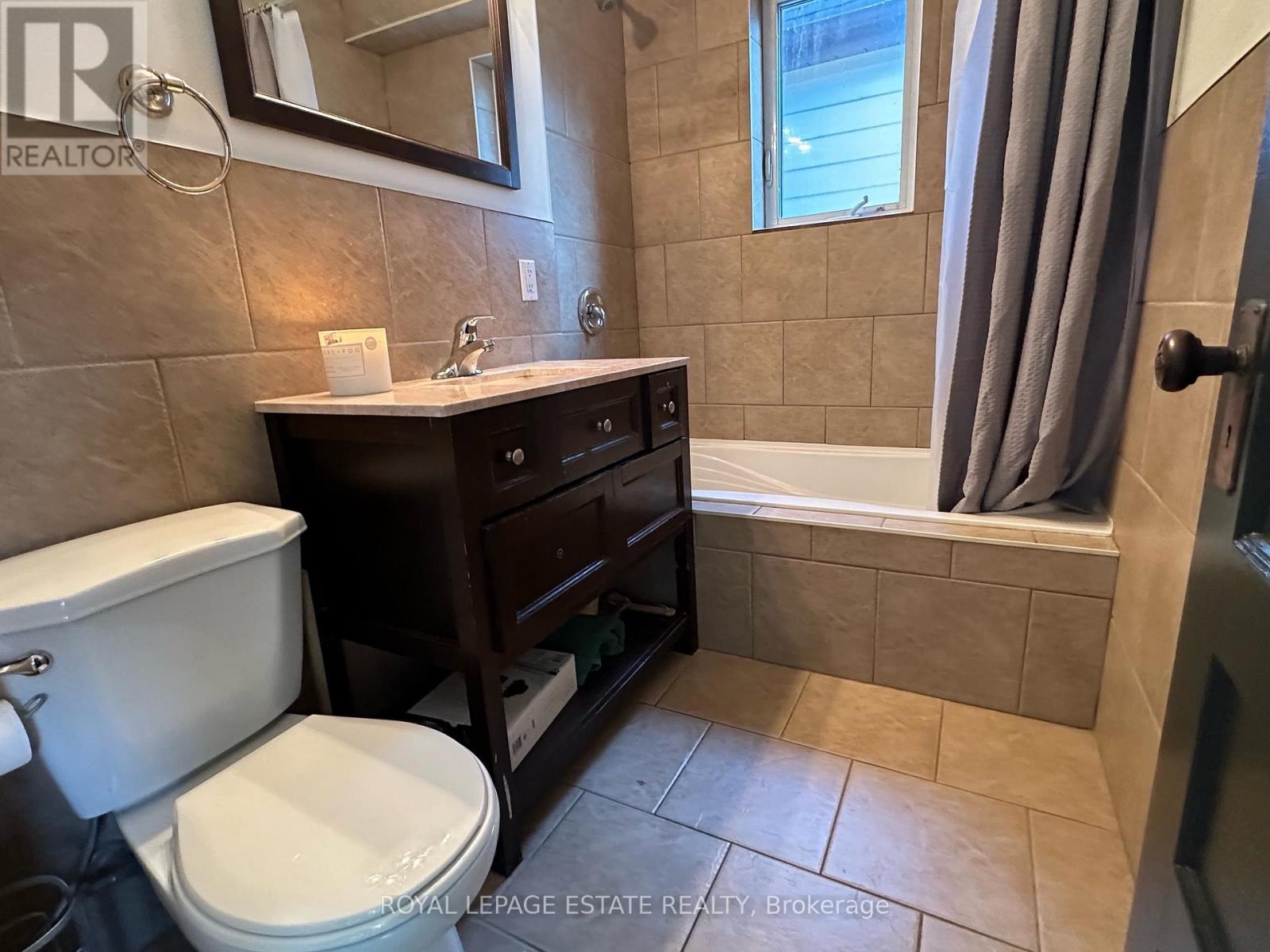 1398 Queen Street E, Toronto, Ontario  M4L 1C9 - Photo 36 - E13751872