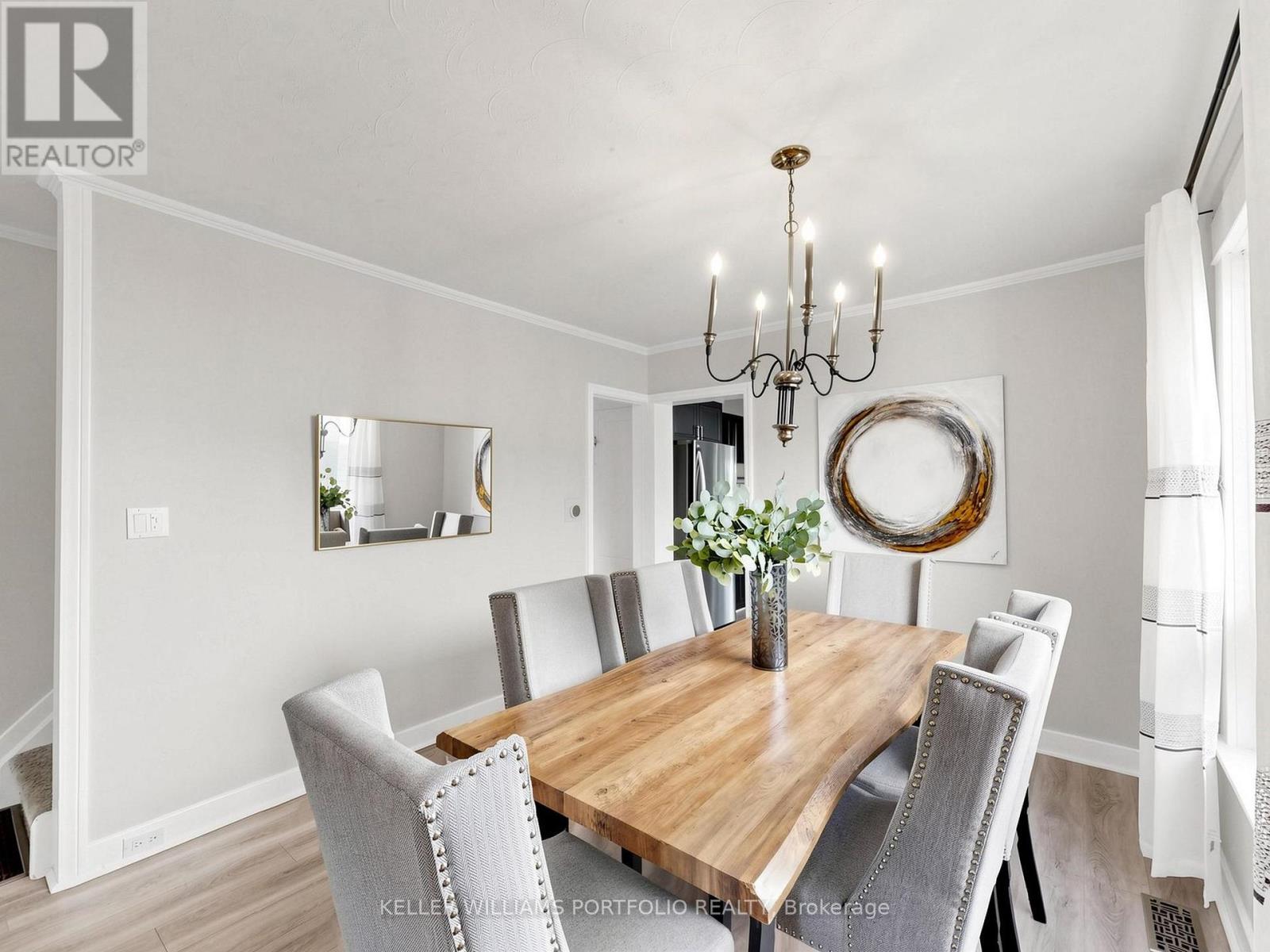48 Hiltz Avenue, Toronto, Ontario M4L 2N5 - Photo 12 - E13751906