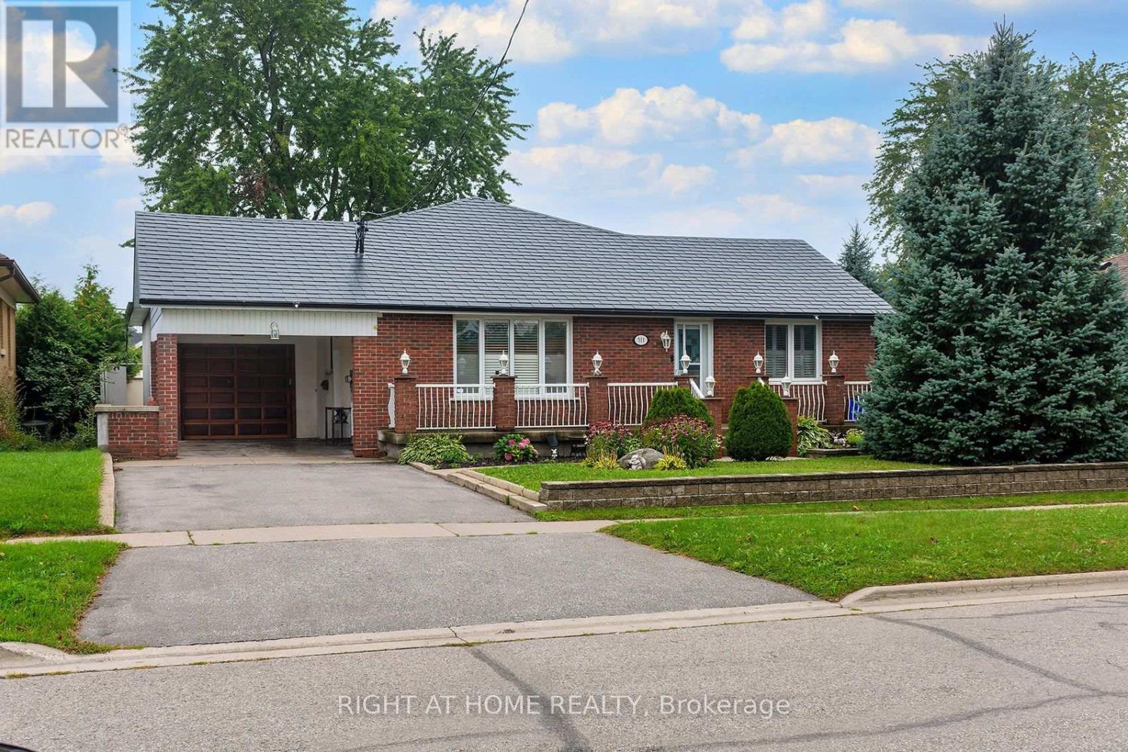 511 WOODCREST AVENUE, Oshawa, Ontario