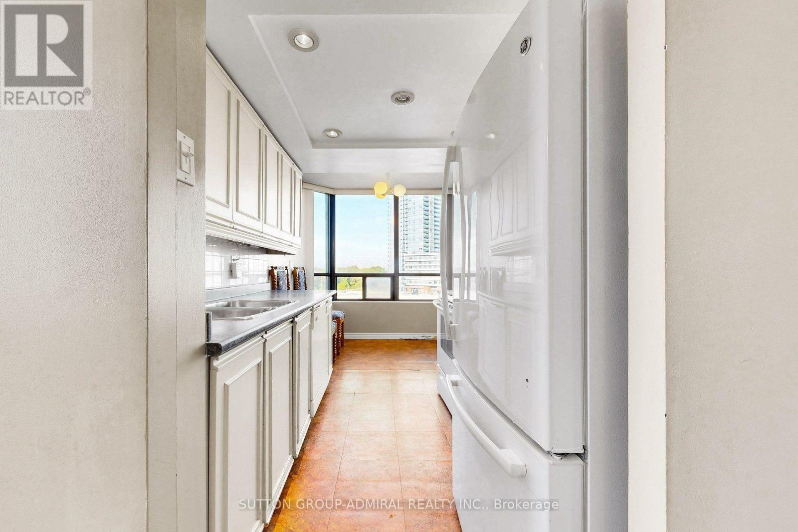 711 - 7460 Bathurst Street, Vaughan, Ontario L4J 7K9 - Photo 8 - N13751856