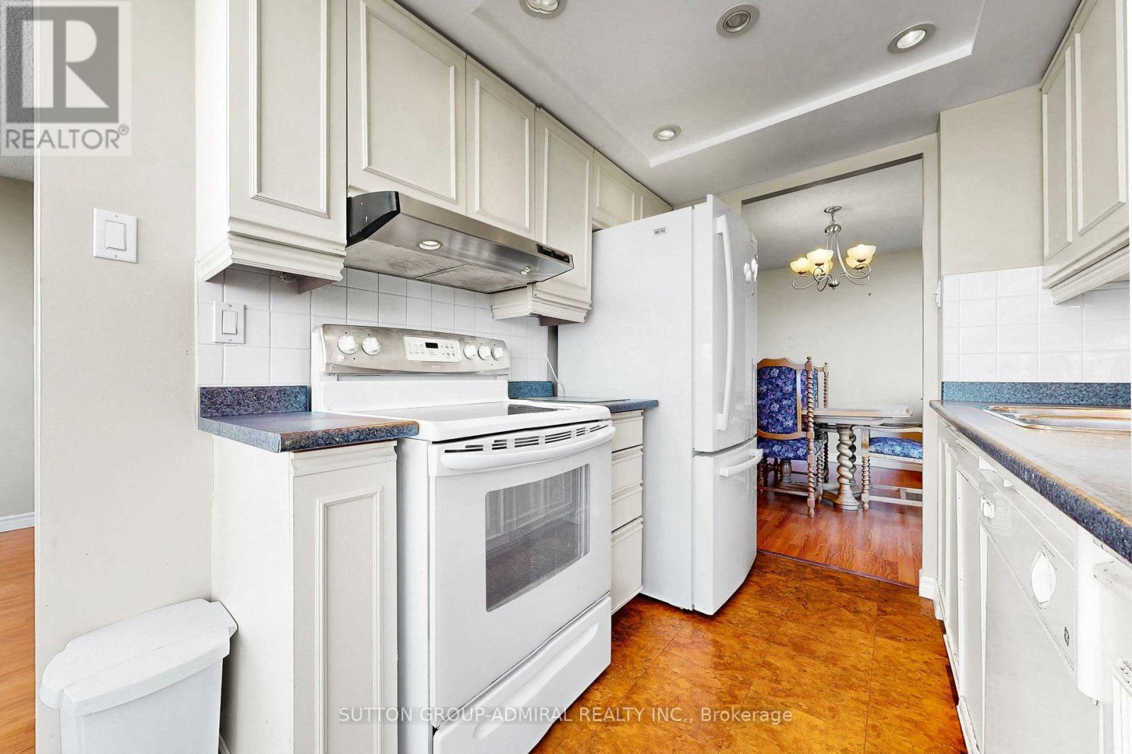 711 - 7460 Bathurst Street, Vaughan, Ontario L4J 7K9 - Photo 9 - N13751856
