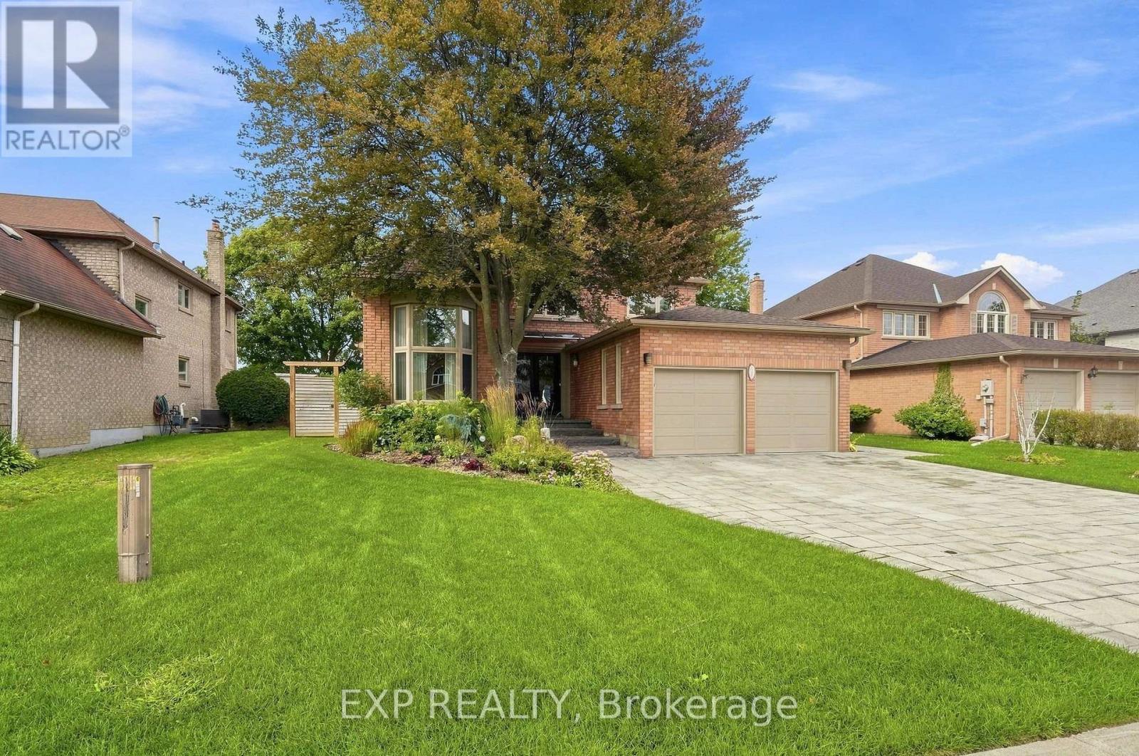655 Culler Mews, Newmarket, Ontario  L3X 1V8 - Photo 2 - N13751862