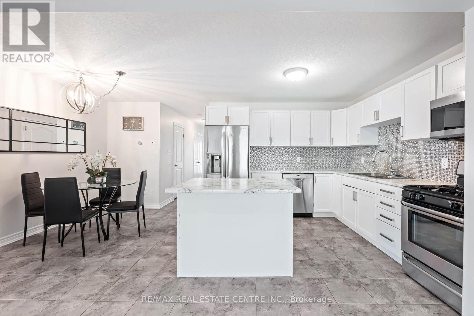 19 Laverty Crescent, Orangeville, Ontario L9W 6T1 - Photo 10 - W13751840