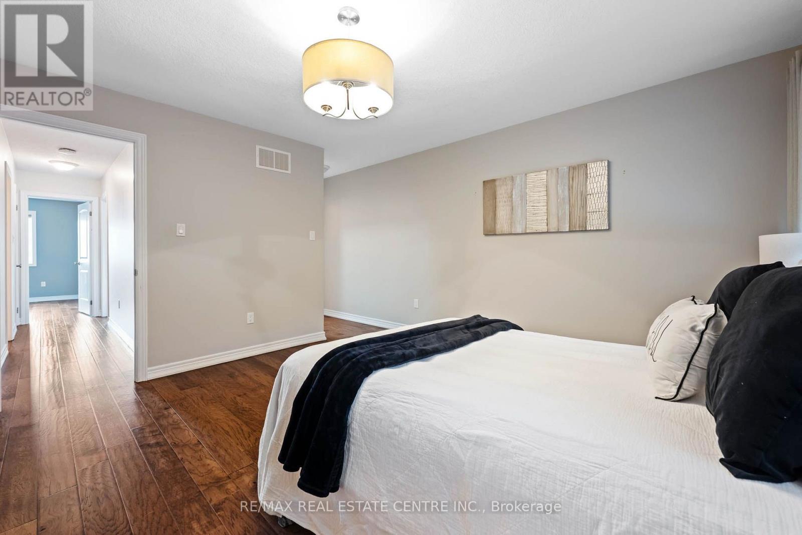 19 Laverty Crescent, Orangeville, Ontario L9W 6T1 - Photo 18 - W13751840