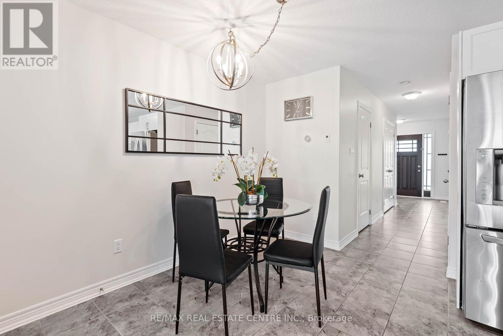 19 Laverty Crescent, Orangeville, Ontario L9W 6T1 - Photo 5 - W13751840