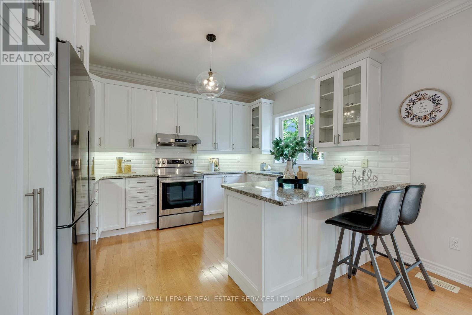 2346 Salcome Drive, Oakville, Ontario  L6H 7N3 - Photo 15 - W13751842
