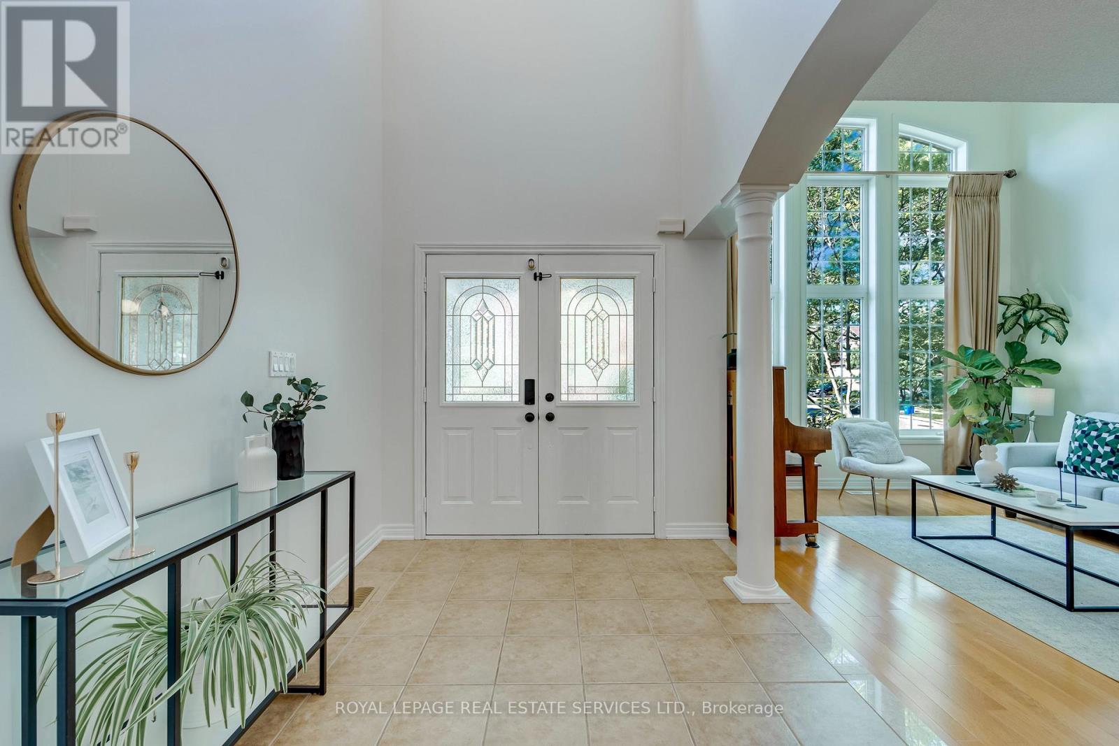 2346 Salcome Drive, Oakville, Ontario  L6H 7N3 - Photo 4 - W13751842