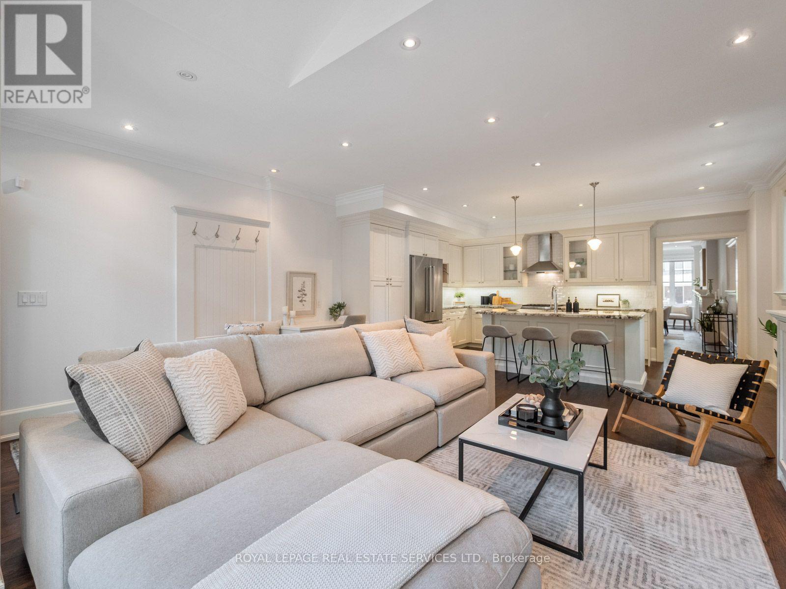 330 Willard Avenue, Toronto, Ontario M6S 3R2 - Photo 12 - W13751972