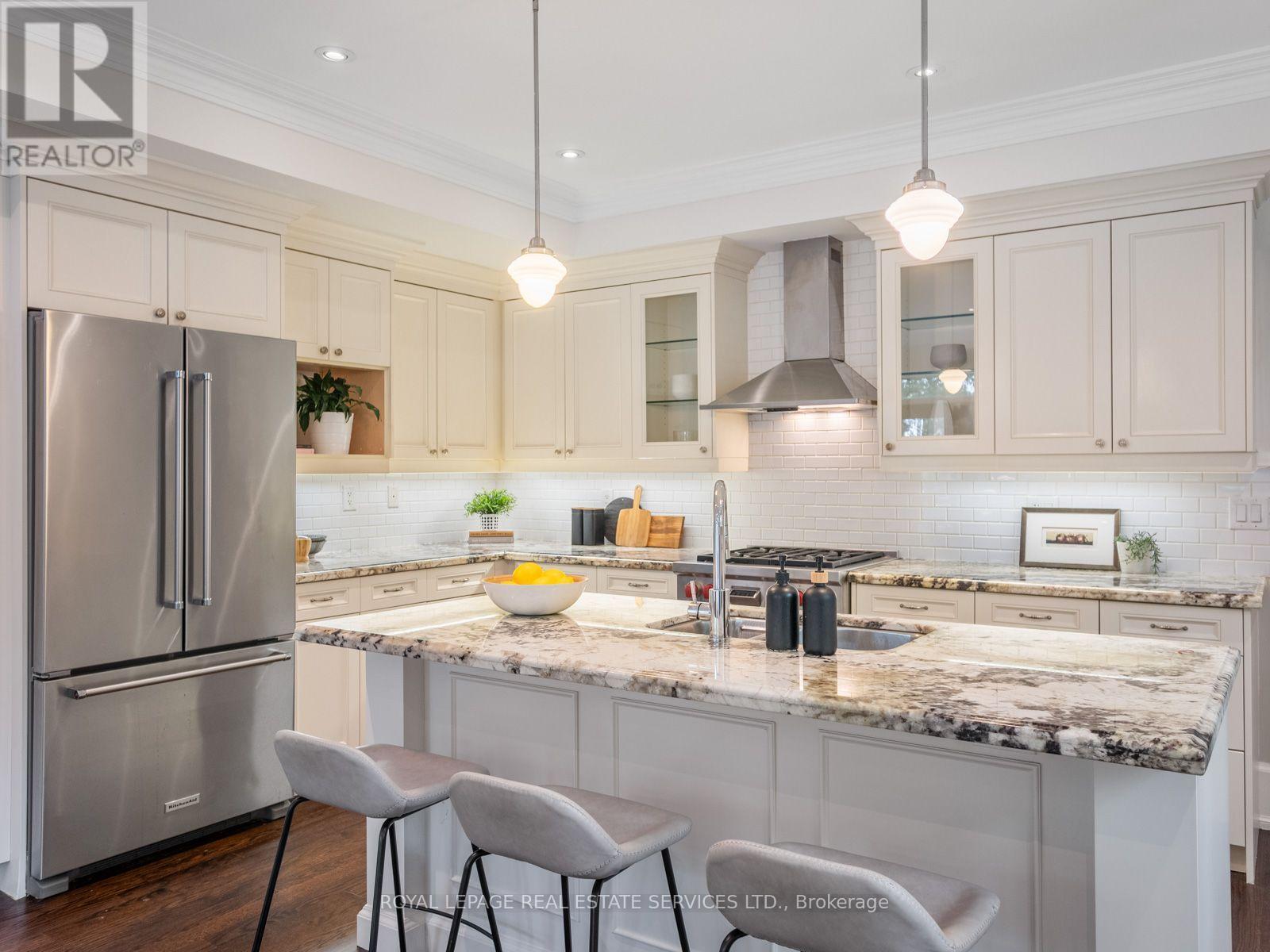 330 Willard Avenue, Toronto, Ontario M6S 3R2 - Photo 16 - W13751972