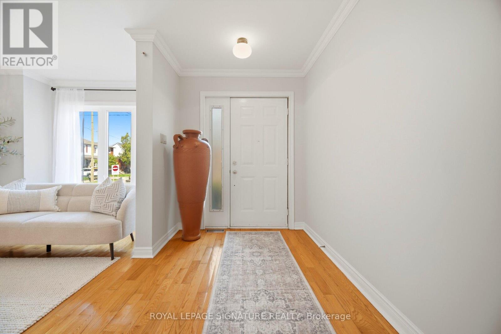 189 Aileen Avenue, Toronto, Ontario M6M 1G1 - Photo 5 - W13751976