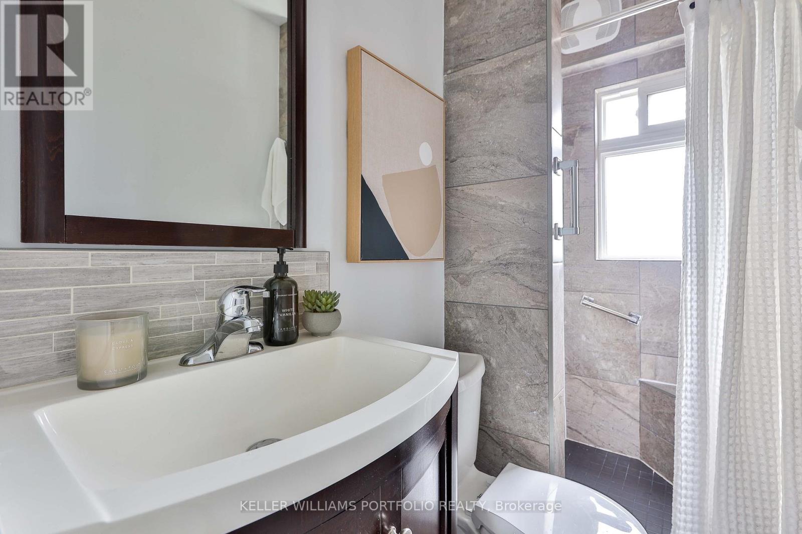 40 Aileen Avenue, Toronto, Ontario M6M 1E6 - Photo 18 - W13751980