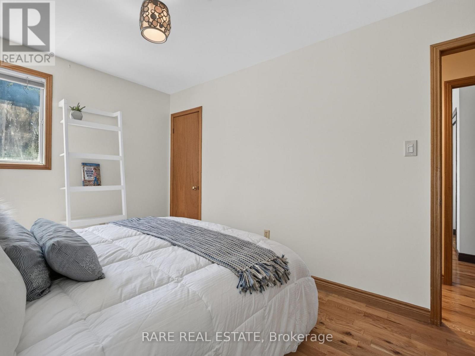 12 Kentroyal Drive, Toronto, Ontario M9P 2M8 - Photo 17 - W13751992