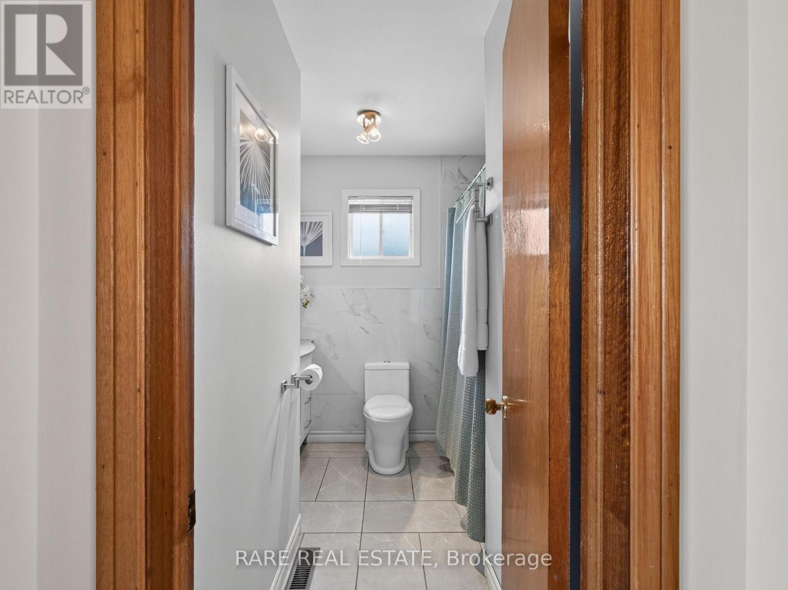 12 Kentroyal Drive, Toronto, Ontario M9P 2M8 - Photo 23 - W13751992