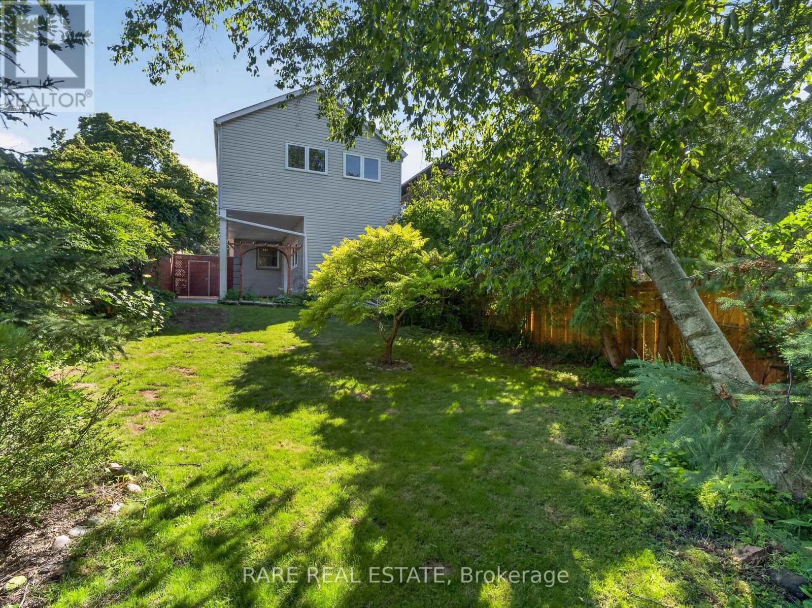 12 Kentroyal Drive, Toronto, Ontario M9P 2M8 - Photo 36 - W13751992