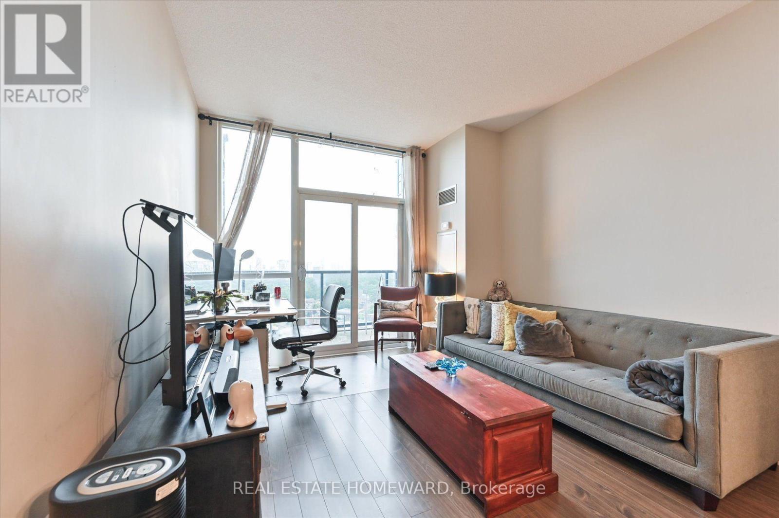 1911 - 60 Heintzman Street, Toronto, Ontario  M6P 5A1 - Photo 12 - W13752058