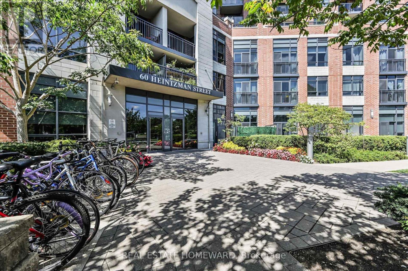 1911 - 60 Heintzman Street, Toronto, Ontario  M6P 5A1 - Photo 2 - W13752058