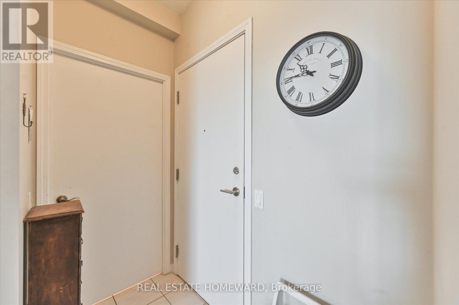 1911 - 60 Heintzman Street, Toronto, Ontario  M6P 5A1 - Photo 4 - W13752058