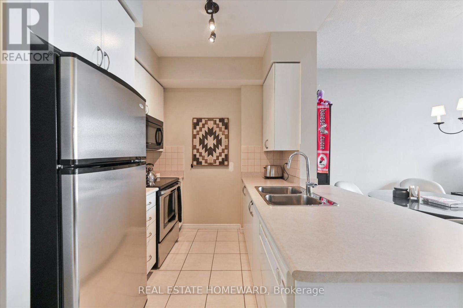 1911 - 60 Heintzman Street, Toronto, Ontario  M6P 5A1 - Photo 6 - W13752058