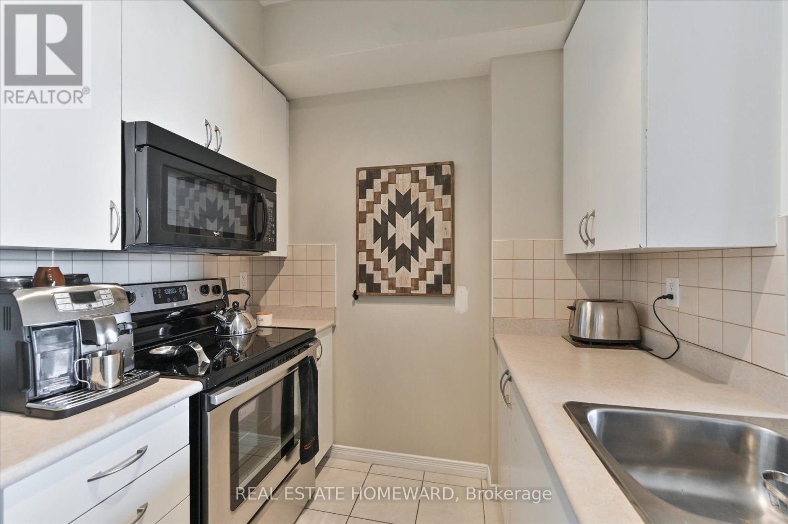 1911 - 60 Heintzman Street, Toronto, Ontario  M6P 5A1 - Photo 8 - W13752058
