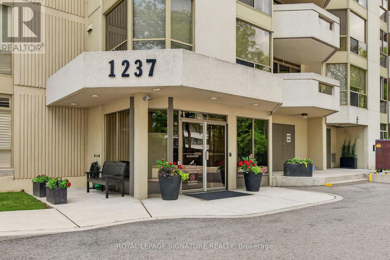 405 - 1237 North Shore Boulevard E, Burlington, Ontario  L7S 2H8 - Photo 2 - W13752084