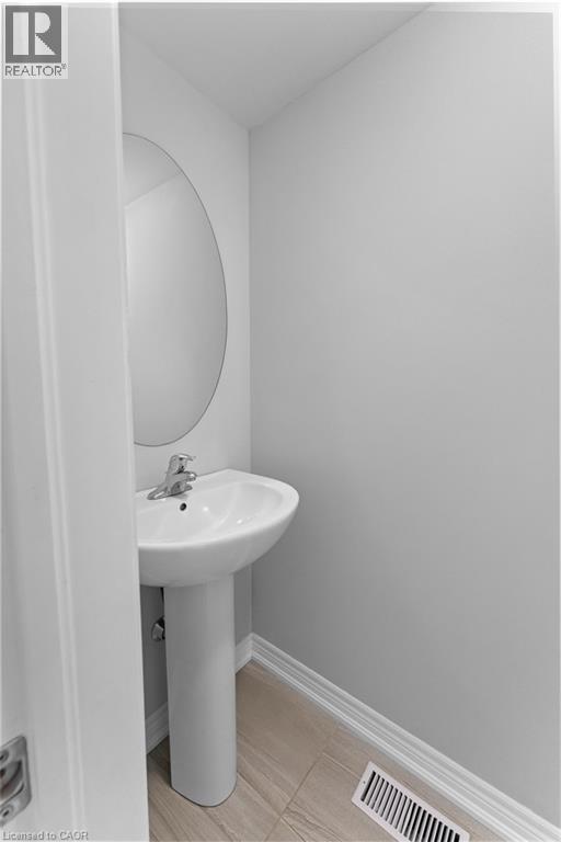 7768 Ascot Circle Unit# 86, Niagara Falls, Ontario  L2H 3P9 - Photo 5 - 40860237