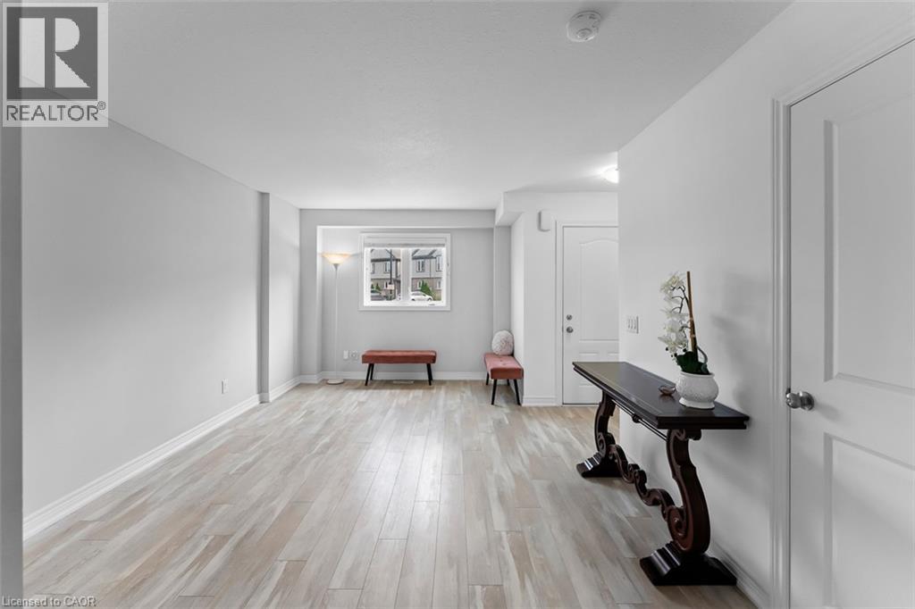 7768 Ascot Circle Unit# 86, Niagara Falls, Ontario  L2H 3P9 - Photo 6 - 40860237