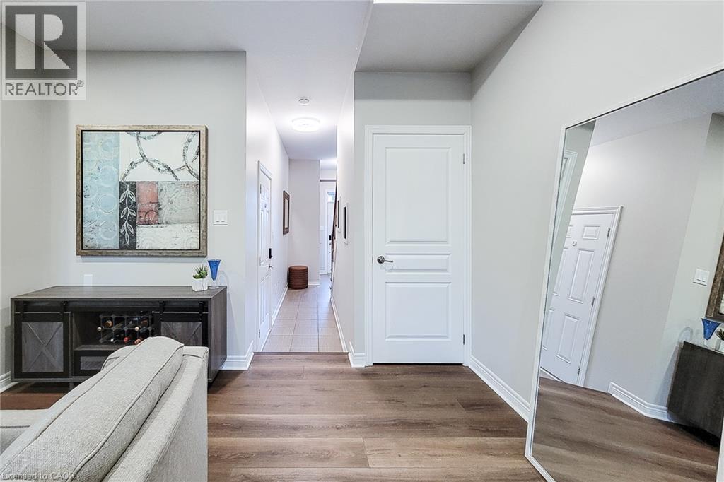 257 Parkside Drive Unit# 16, Waterdown, Ontario  L8B 0W5 - Photo 13 - 40860049