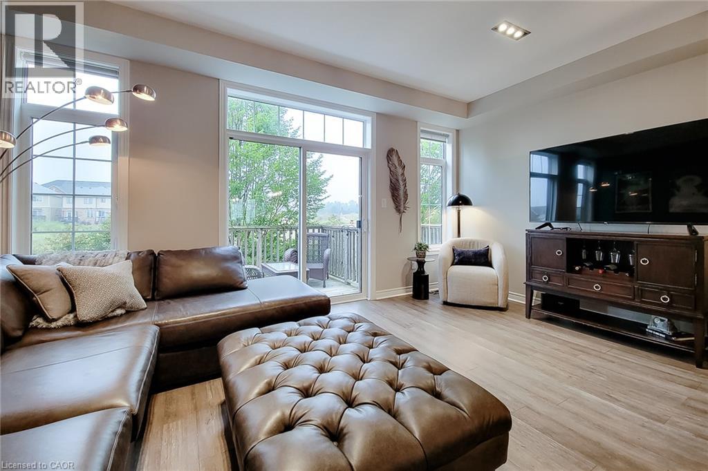 257 Parkside Drive Unit# 16, Waterdown, Ontario  L8B 0W5 - Photo 16 - 40860049