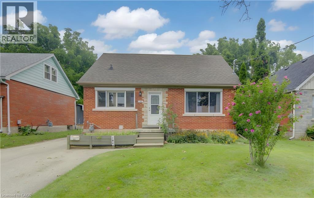 104 MAUSSER Avenue, Kitchener, Ontario