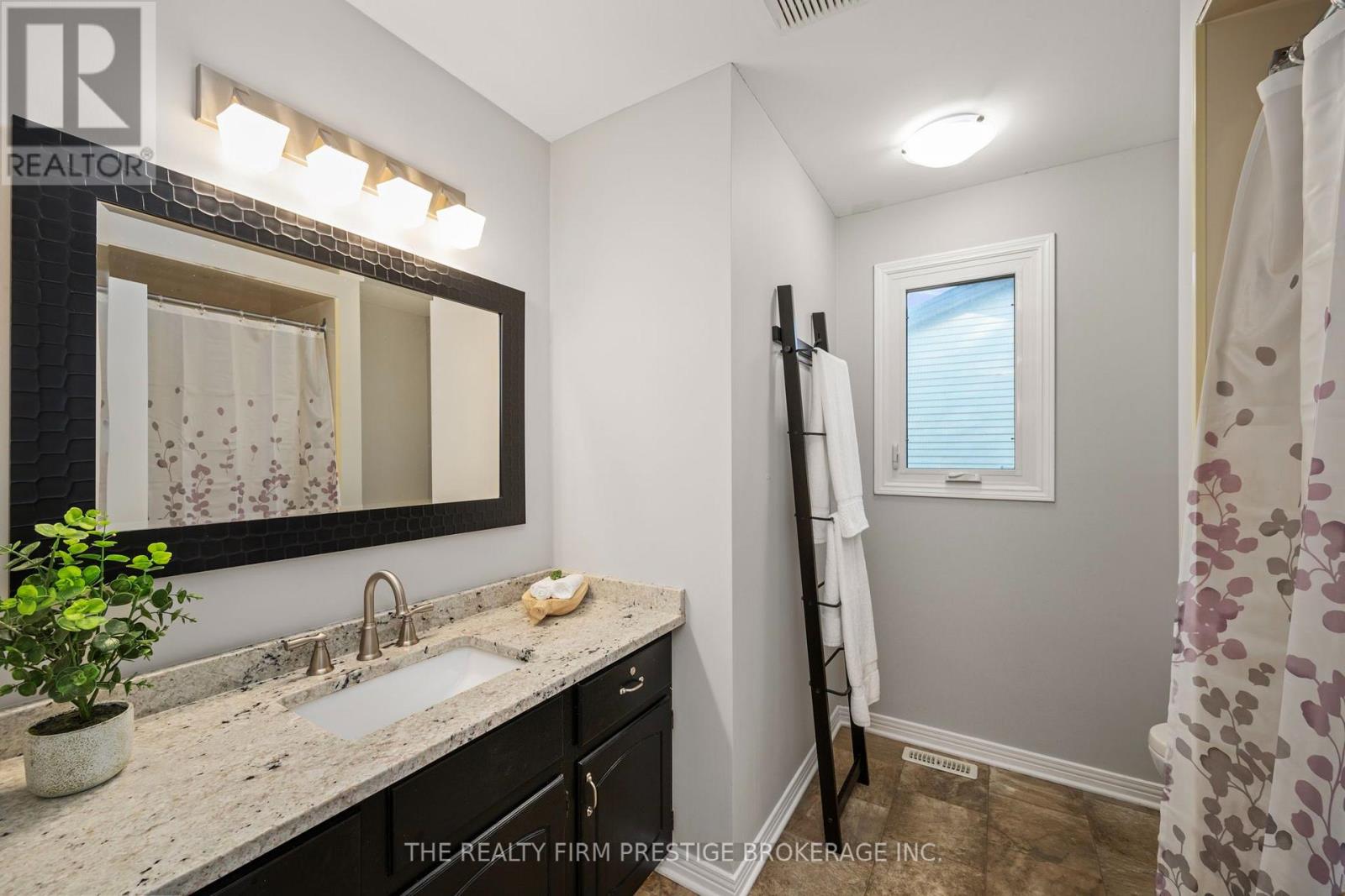 49 Whisperwood Crescent, London South, Ontario  N6K 3Y9 - Photo 24 - X13752126