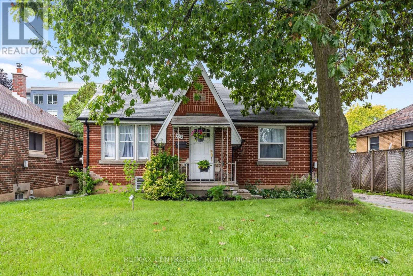 529 Highbury Avenue N, London East, Ontario  N5W 4K6 - Photo 1 - X13752138