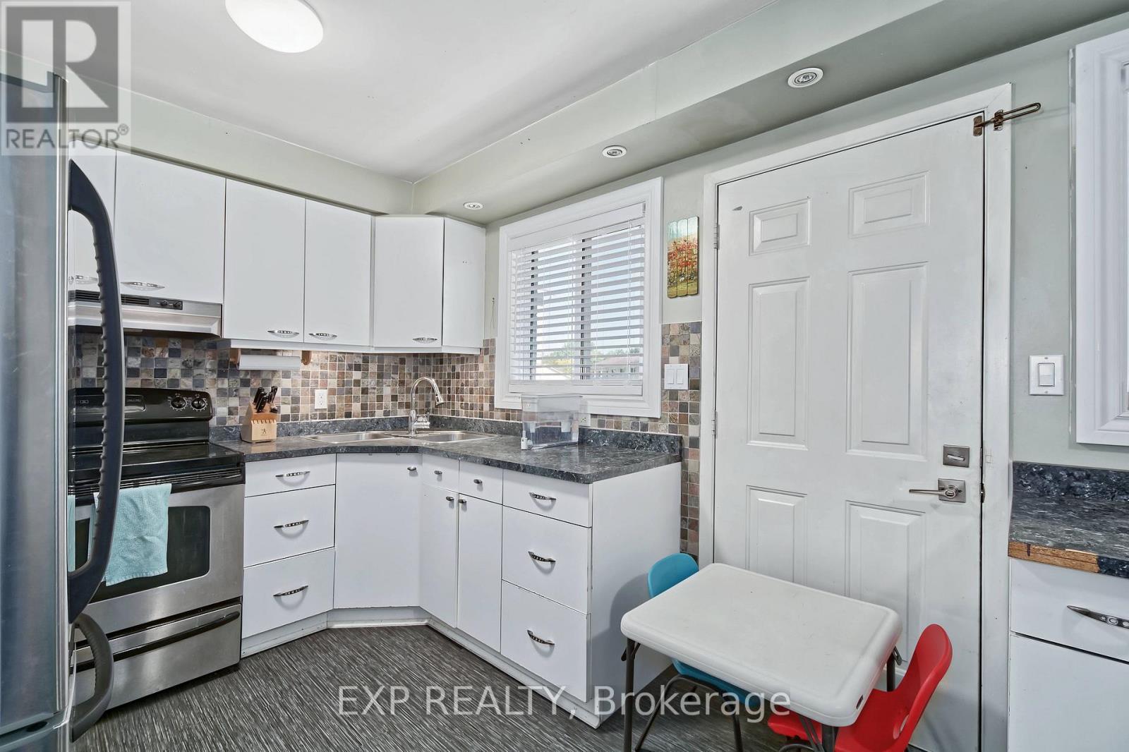 139 - 320 Westminster Avenue, London South, Ontario  N6C 5H5 - Photo 10 - X13752162