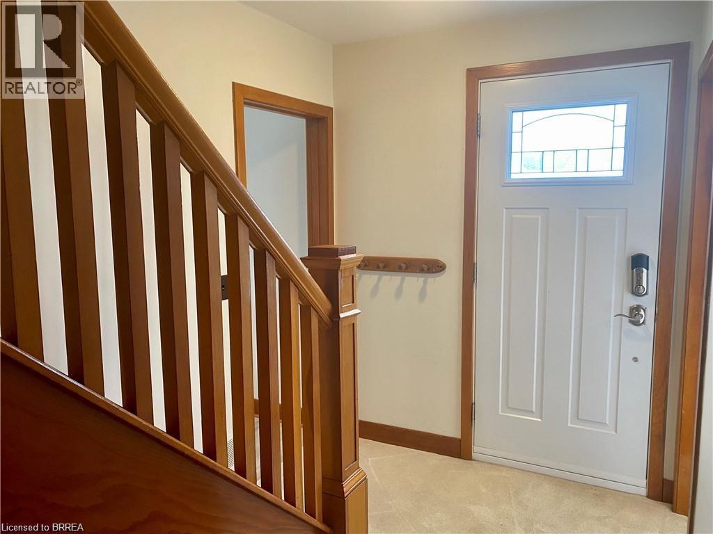 8 Sterling Street, Brantford, Ontario  N3T 4B1 - Photo 2 - 40861068