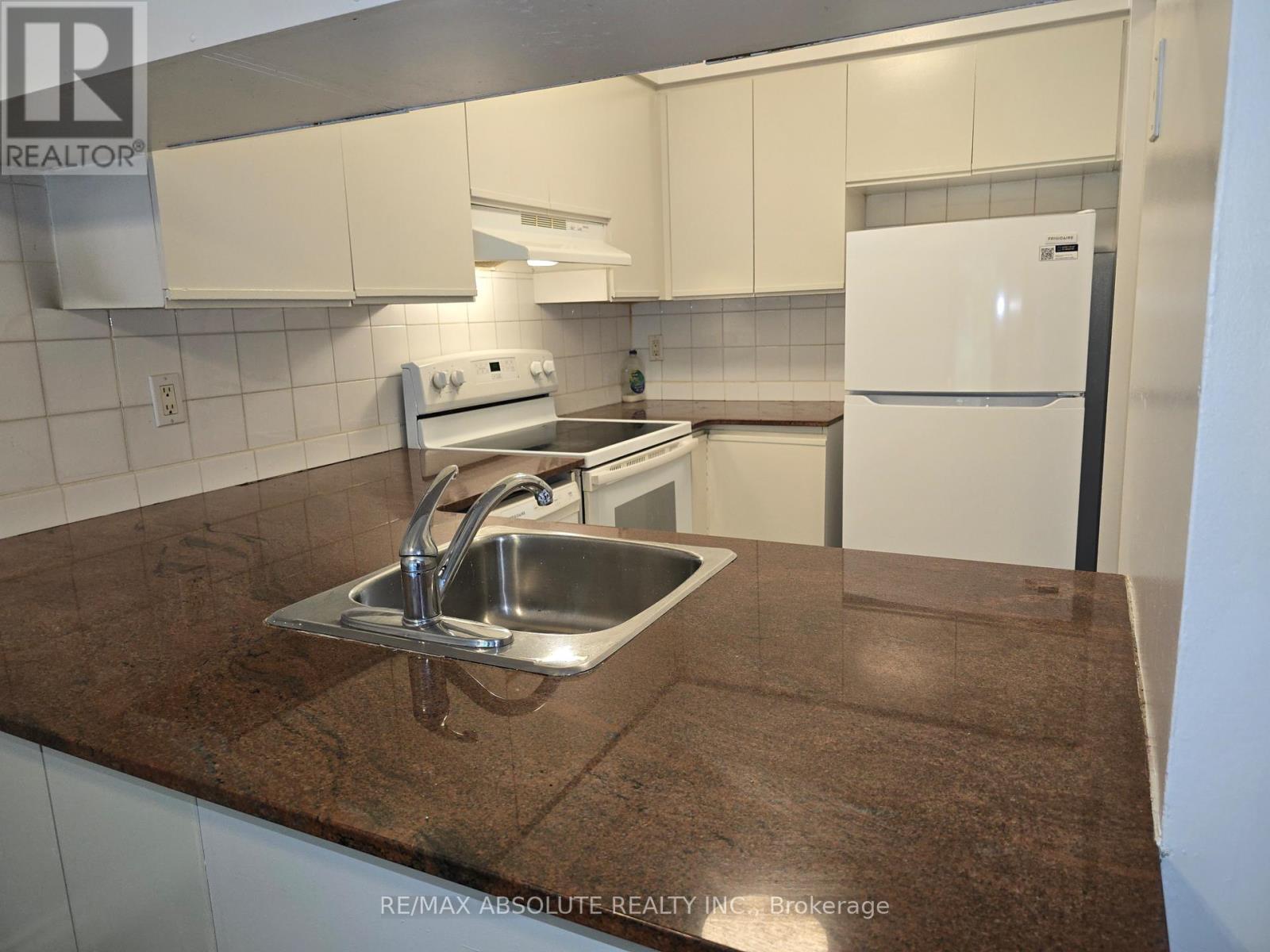 10 Crispin Private, Ottawa, Ontario  K1K 4H5 - Photo 6 - X13752128