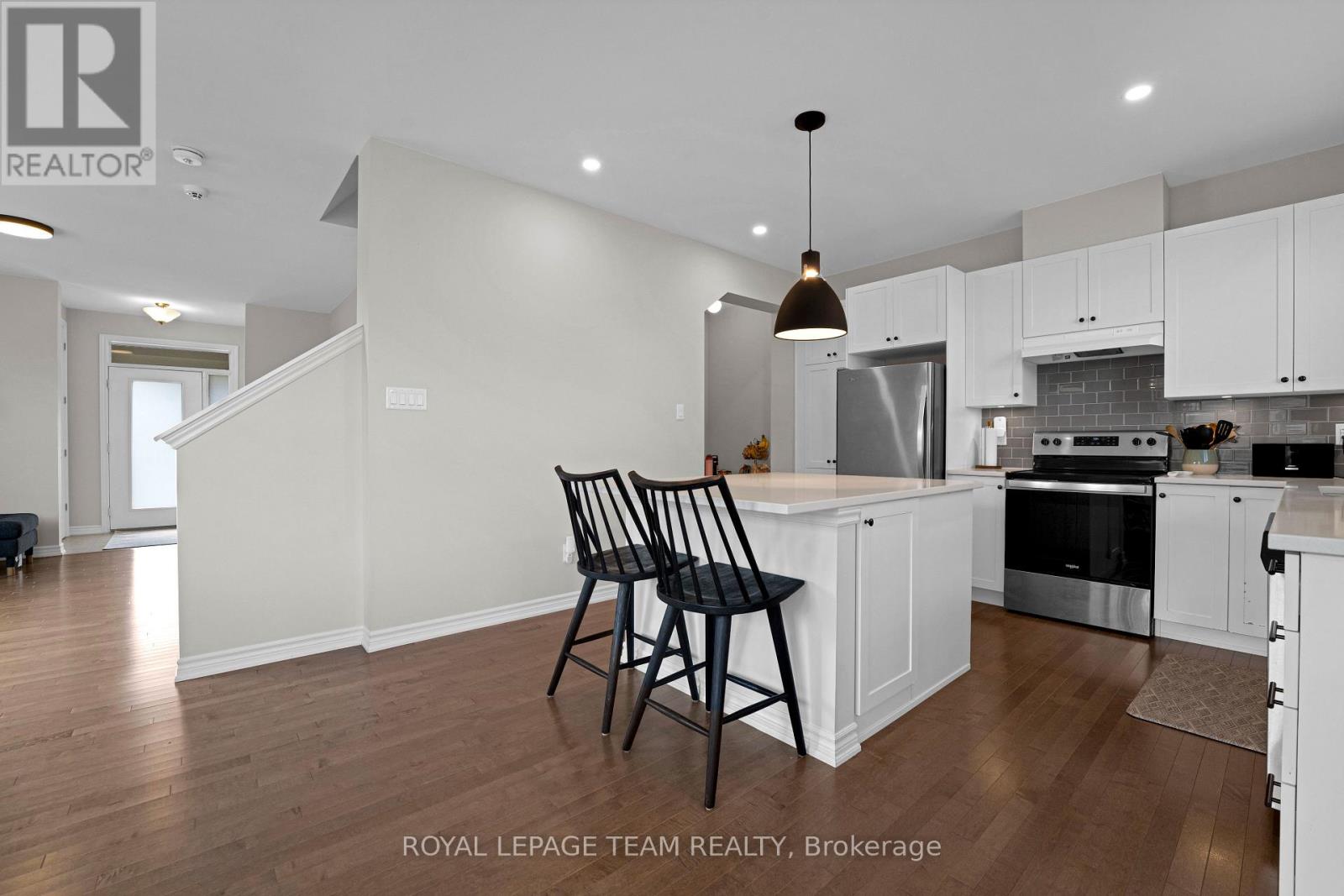 521 Loury Row, Ottawa, Ontario  K1W 0M7 - Photo 11 - X13752234