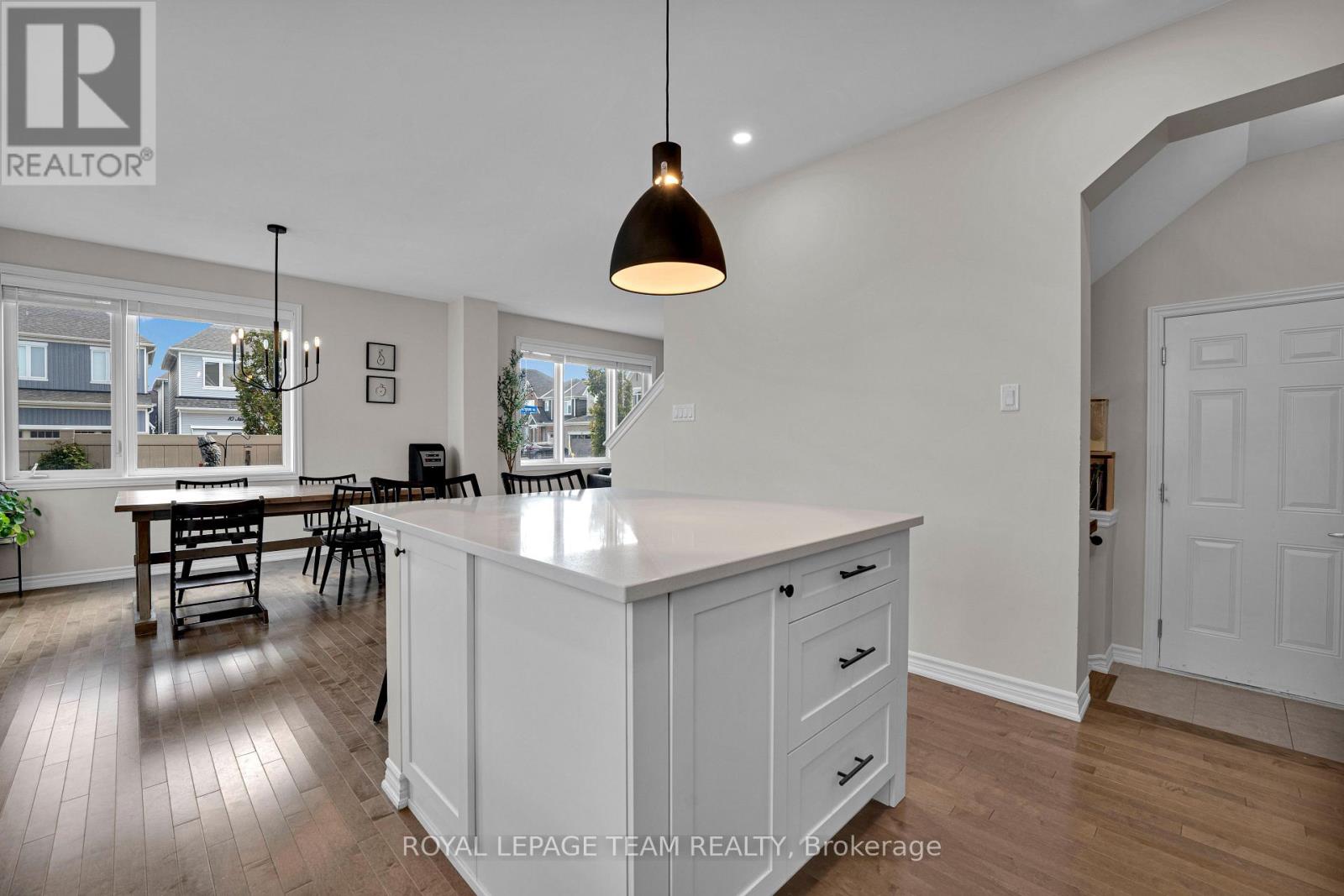 521 Loury Row, Ottawa, Ontario  K1W 0M7 - Photo 14 - X13752234