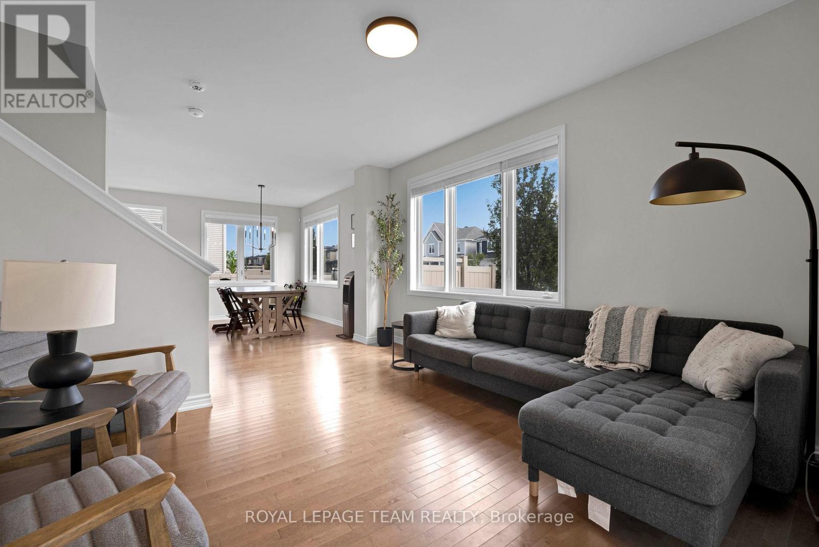 521 Loury Row, Ottawa, Ontario  K1W 0M7 - Photo 6 - X13752234
