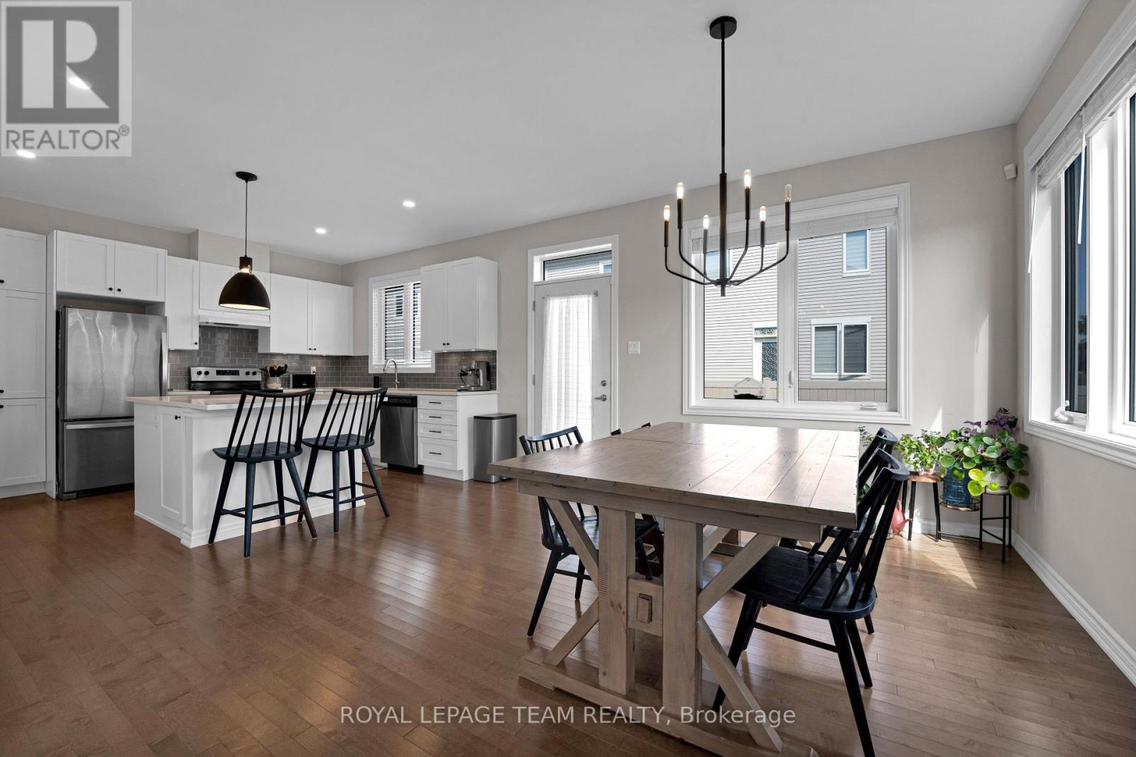 521 Loury Row, Ottawa, Ontario  K1W 0M7 - Photo 9 - X13752234