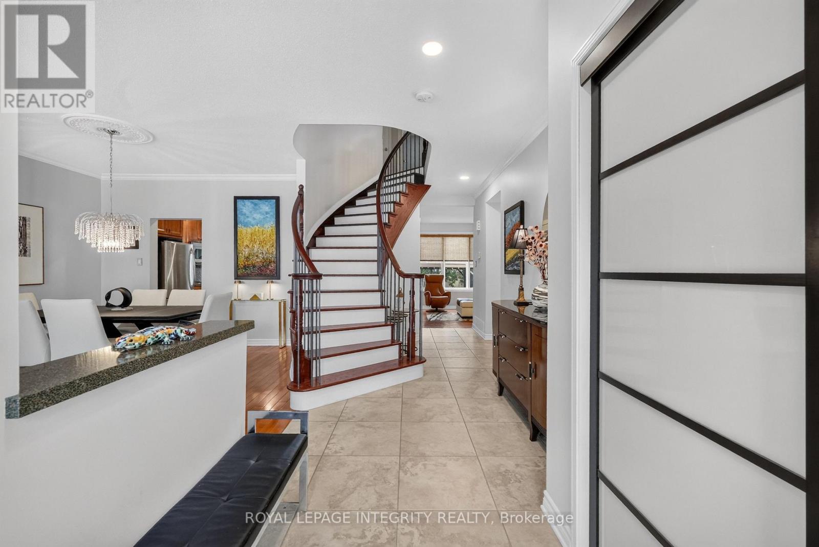 2117 Sandy Oaks Drive, Ottawa, Ontario  K1W 1H6 - Photo 3 - X13752258