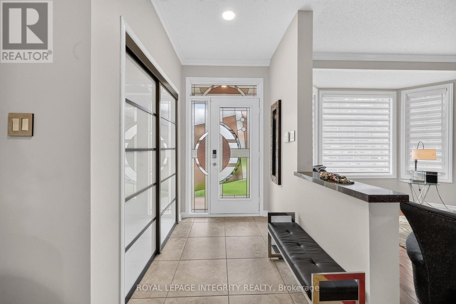 2117 Sandy Oaks Drive, Ottawa, Ontario  K1W 1H6 - Photo 4 - X13752258