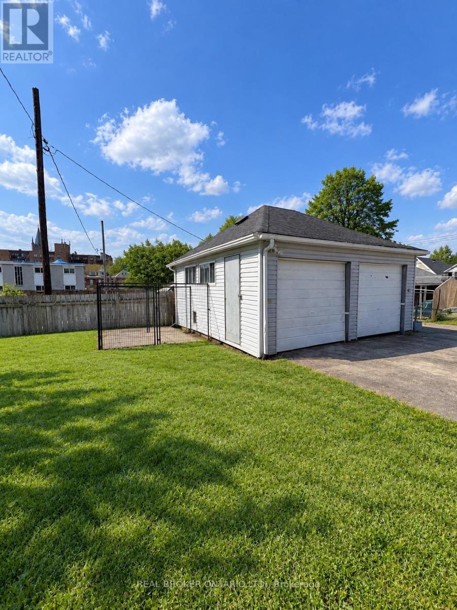2 - 16 William Street, Brockville, Ontario  K6V 4V2 - Photo 3 - X13752280