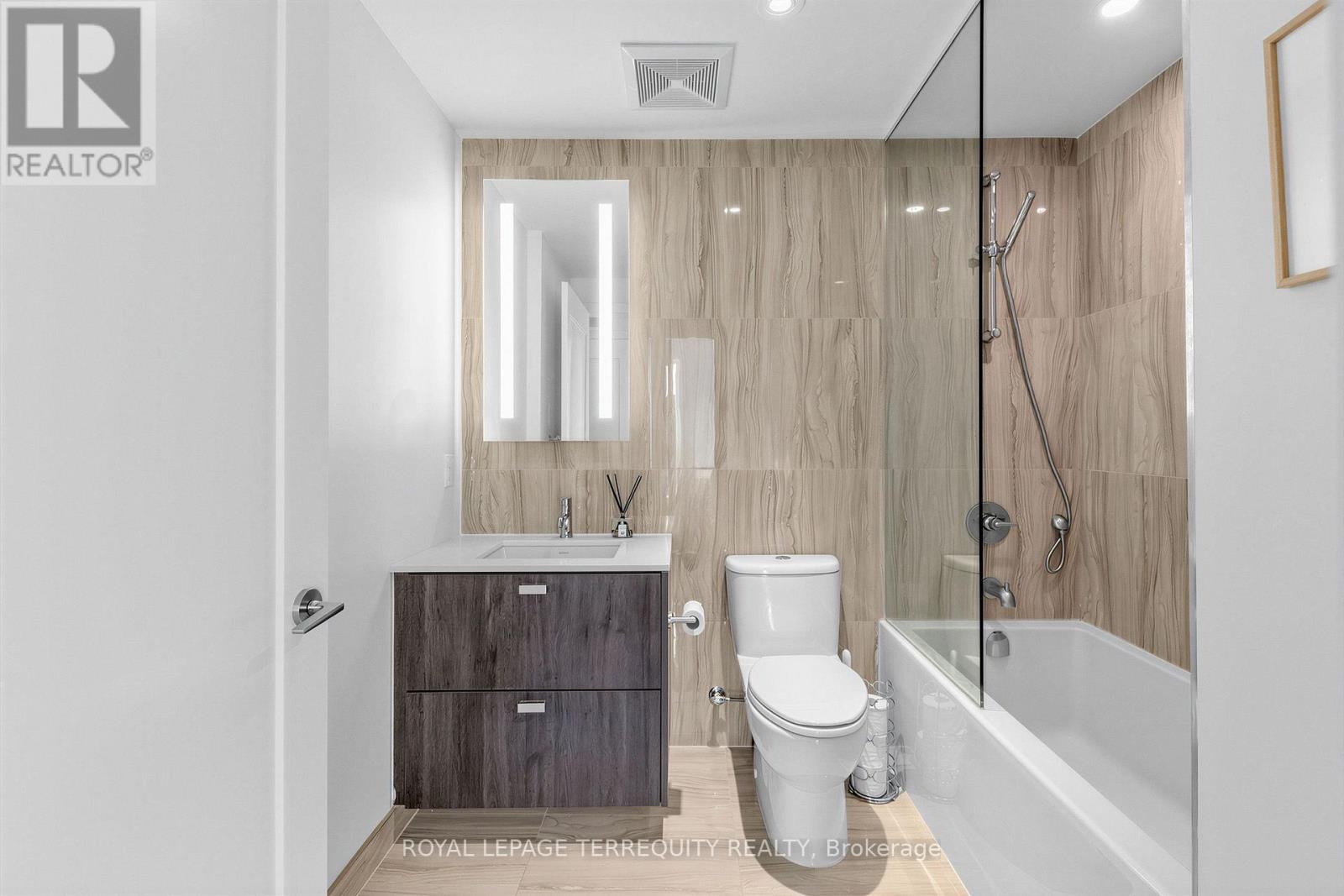 1112 - 470 Front Street W, Toronto, Ontario  M5V 0V6 - Photo 14 - C13752116