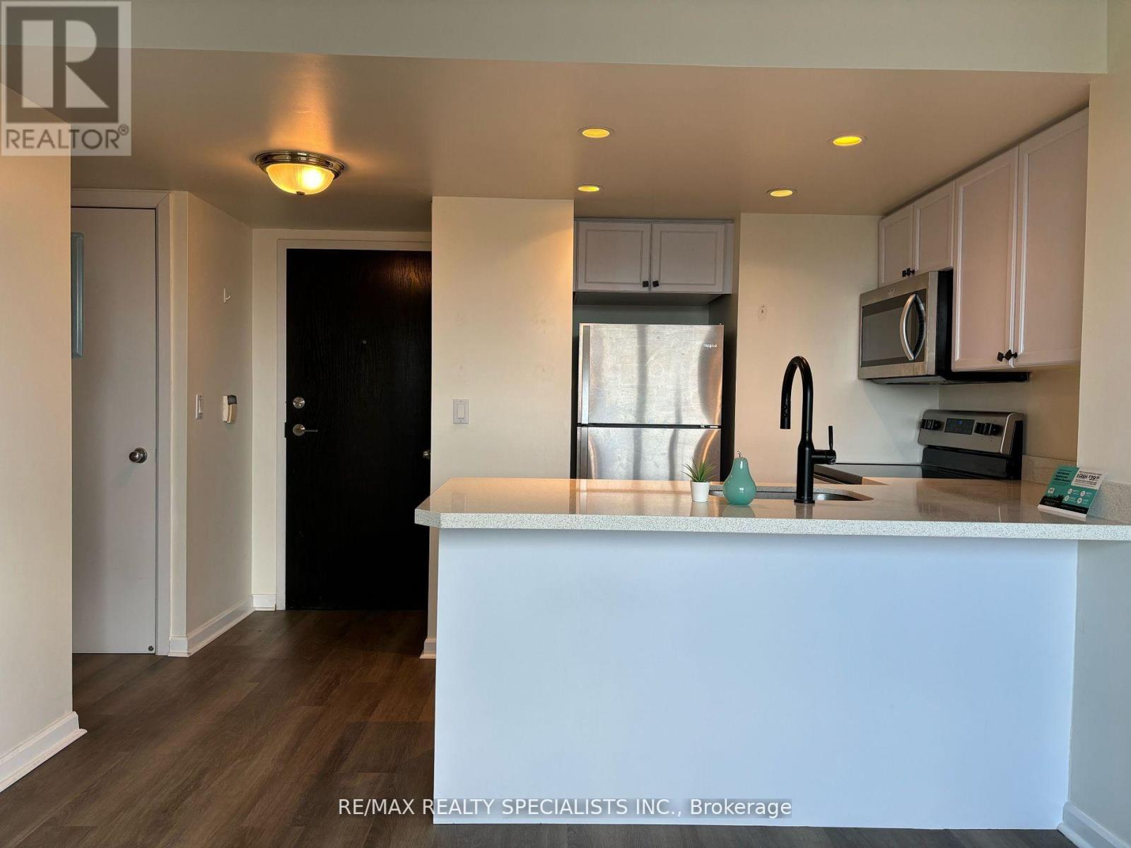 2203 - 8 Park Road, Toronto, Ontario  M4W 3S5 - Photo 3 - C13752130