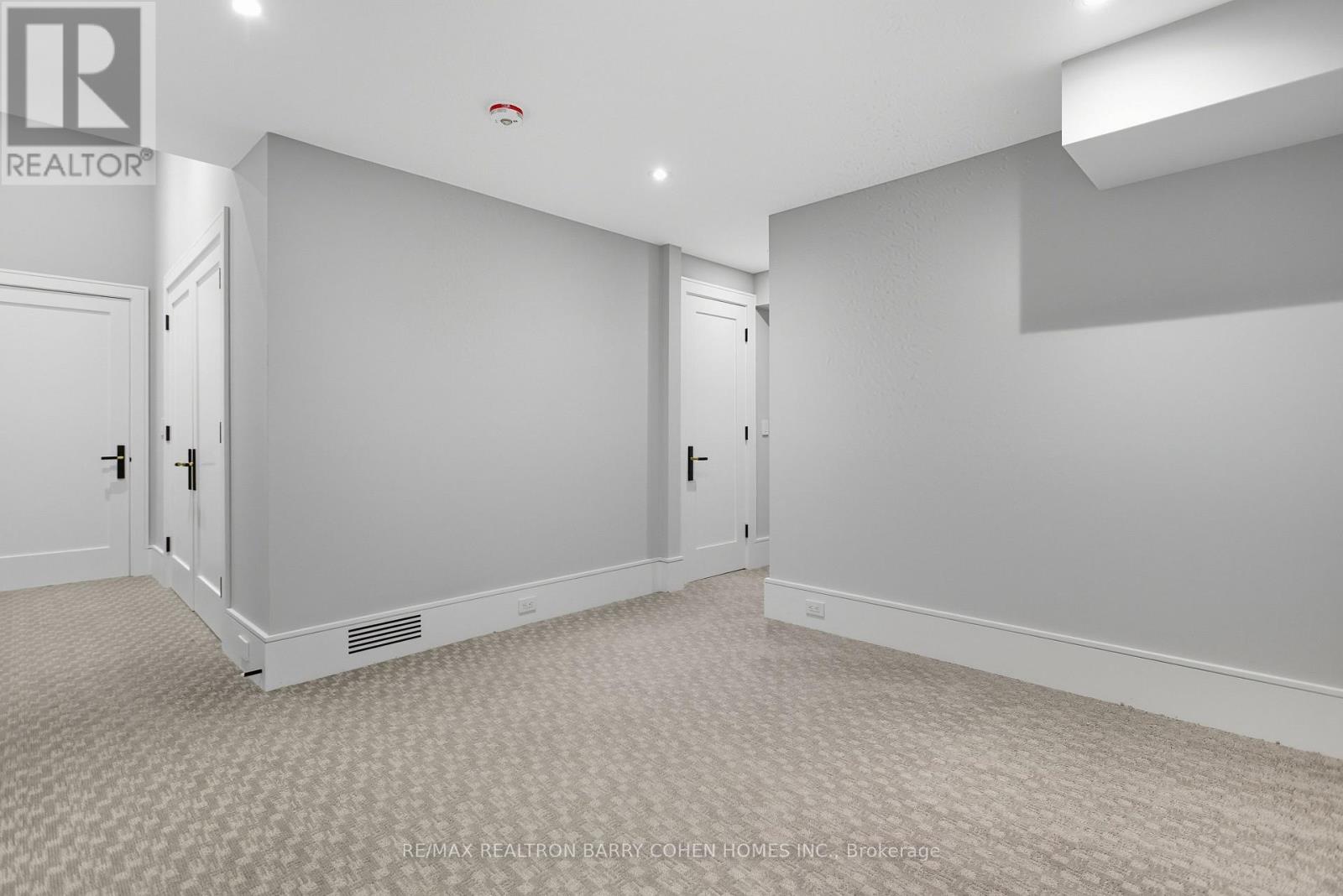 14 Glen Cedar Road, Toronto, Ontario  M6C 3G1 - Photo 25 - C13752164