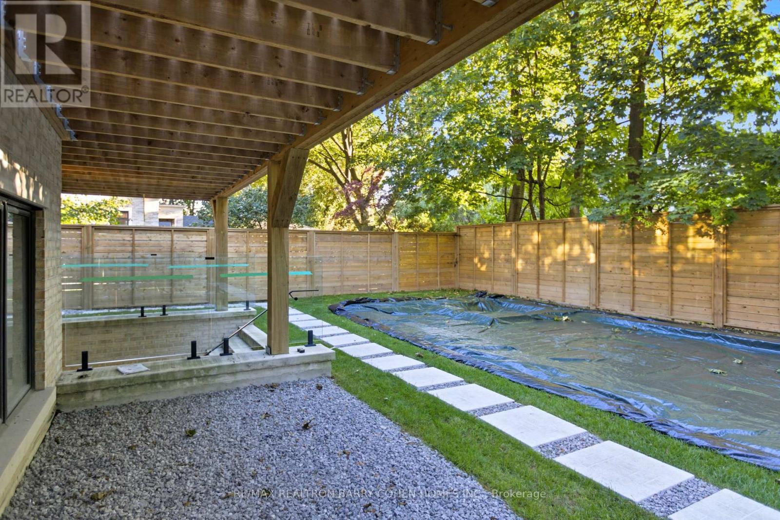 14 Glen Cedar Road, Toronto, Ontario  M6C 3G1 - Photo 48 - C13752164