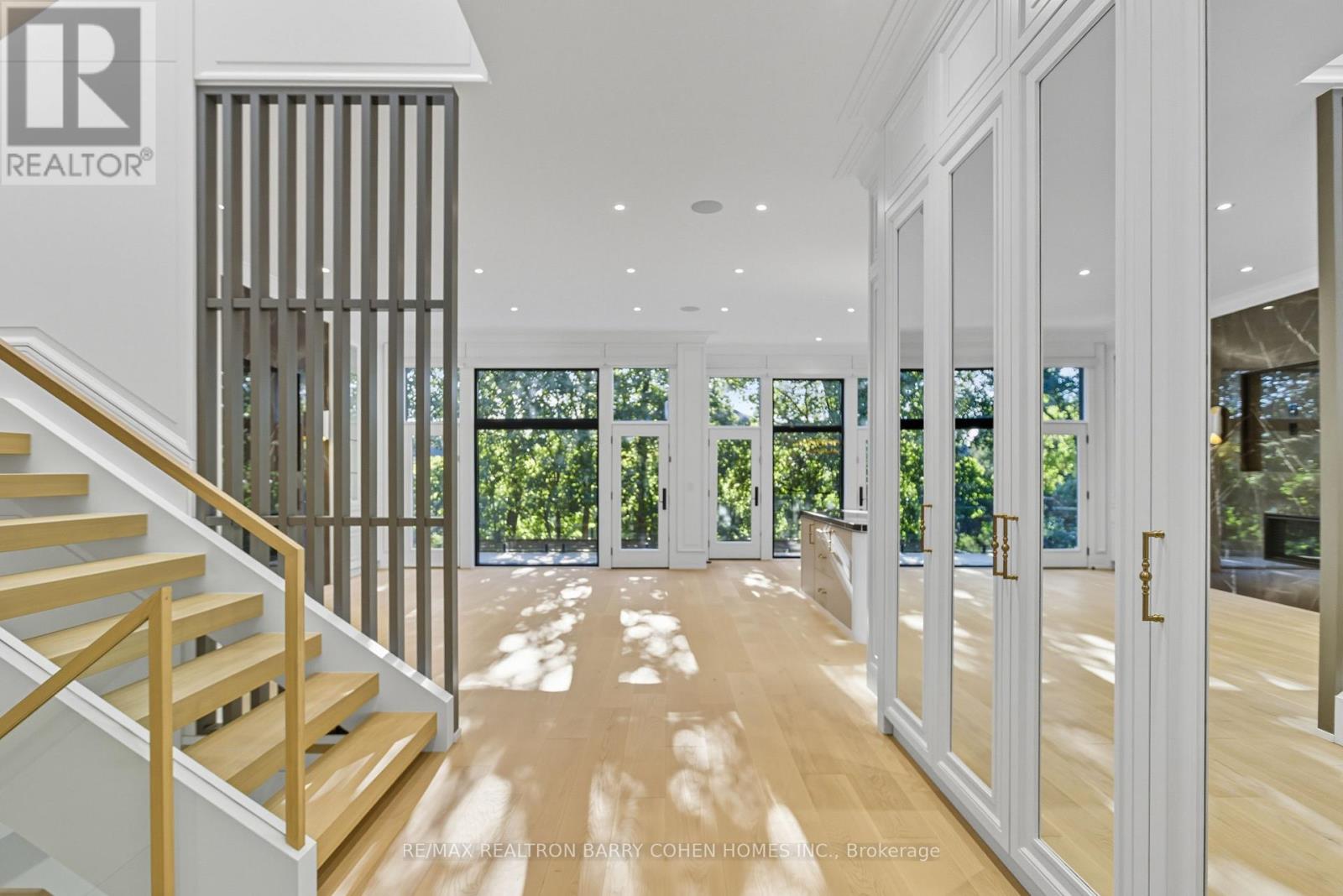 14 Glen Cedar Road, Toronto, Ontario  M6C 3G1 - Photo 17 - C13752188