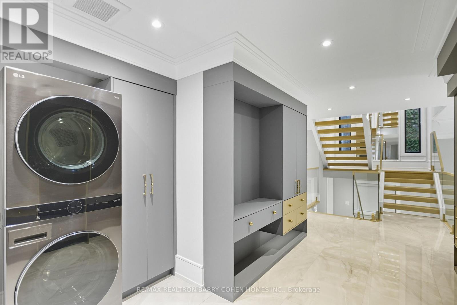 14 Glen Cedar Road, Toronto, Ontario  M6C 3G1 - Photo 20 - C13752188