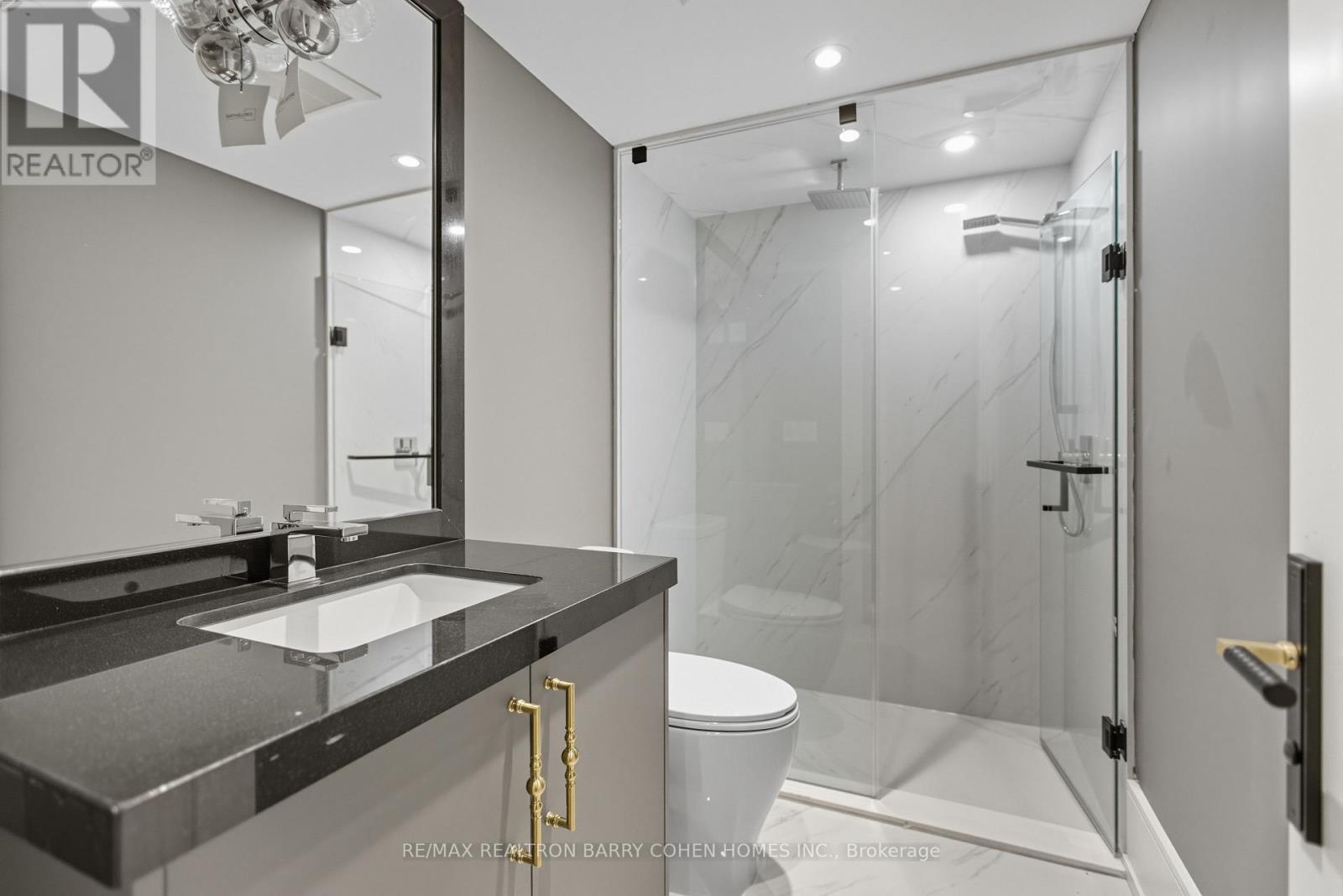 14 Glen Cedar Road, Toronto, Ontario  M6C 3G1 - Photo 26 - C13752188