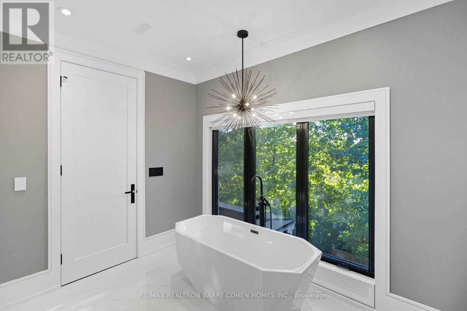 14 Glen Cedar Road, Toronto, Ontario  M6C 3G1 - Photo 30 - C13752188
